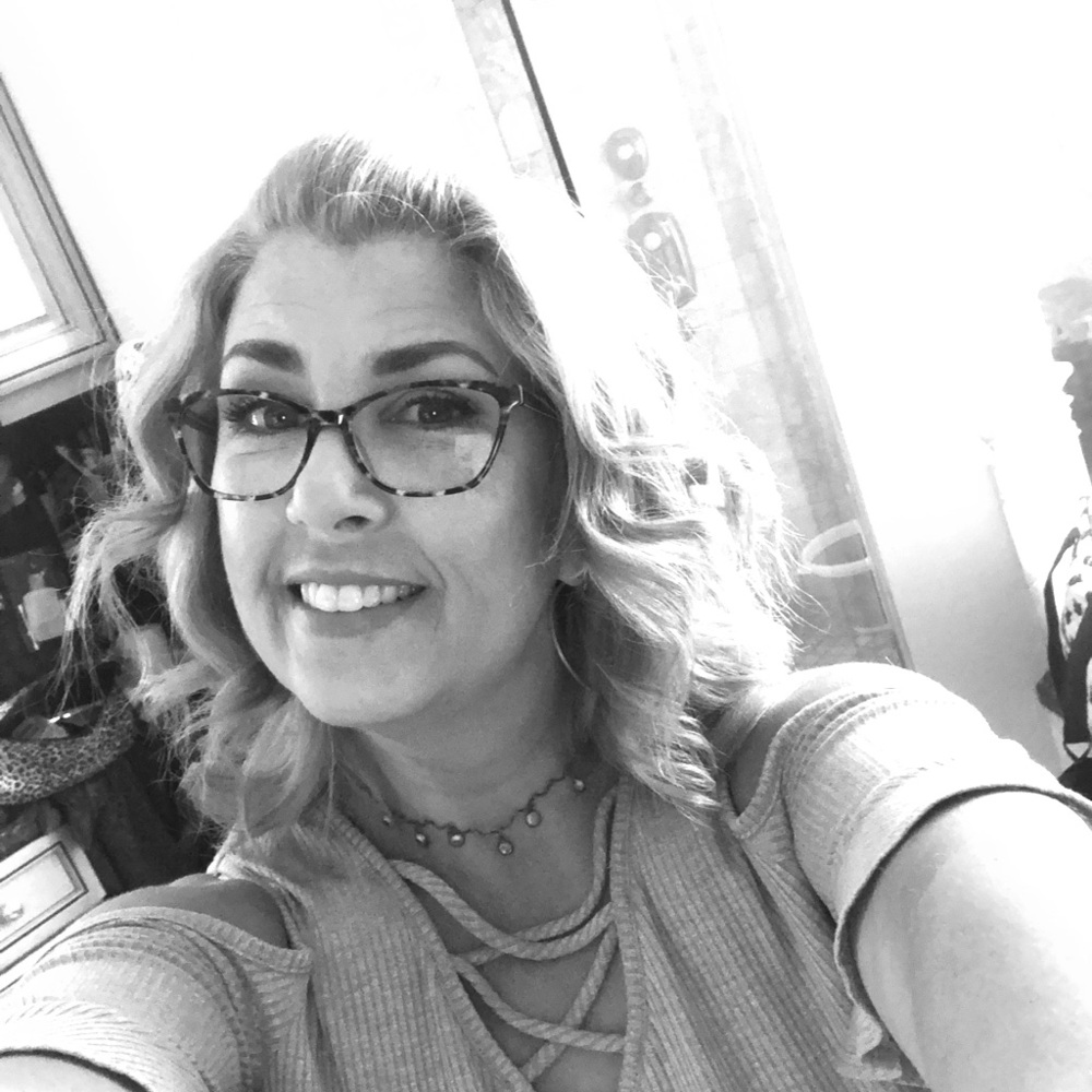 Meet your Posher, Stephanie